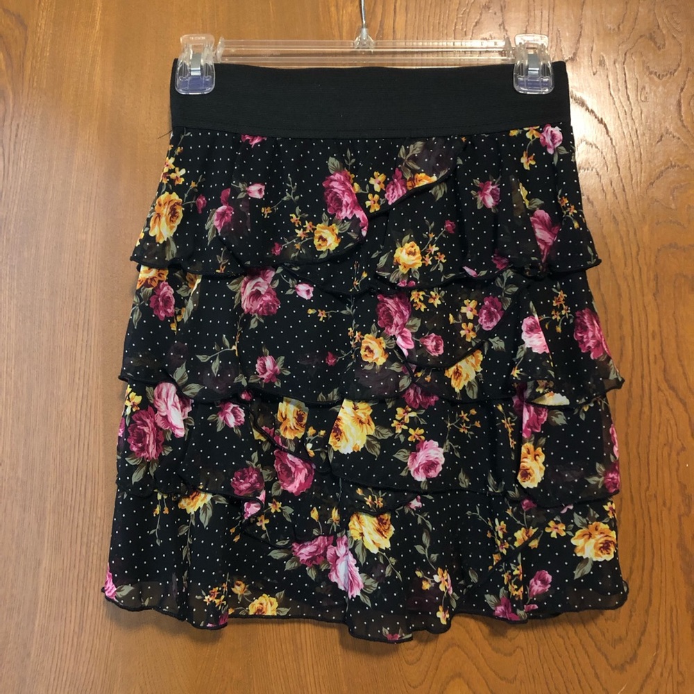 Joe Benbasset black polka dot rose floral tiered ruffle mini skirt juniors s